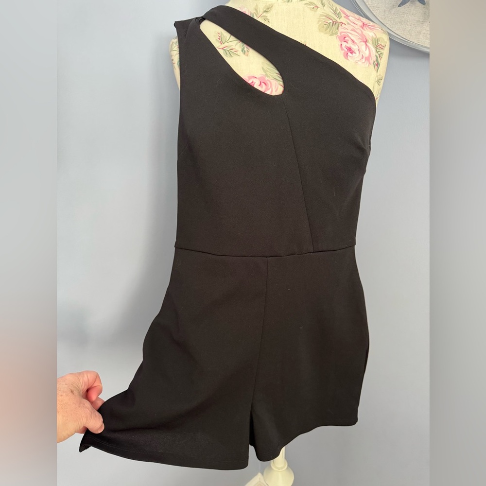 Crystal Sky Romper One-Shoulder Black